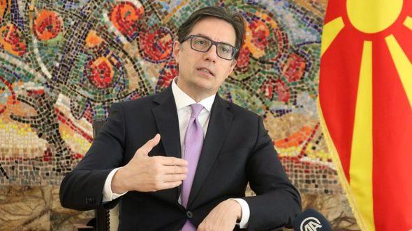 Stevo Pendarovski - Avaz