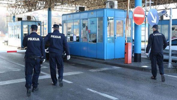 Pripadnici policije - Avaz