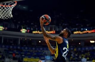 Efes se raspao u najbitnijoj utakmici sezone: Fenerbahče im presudio