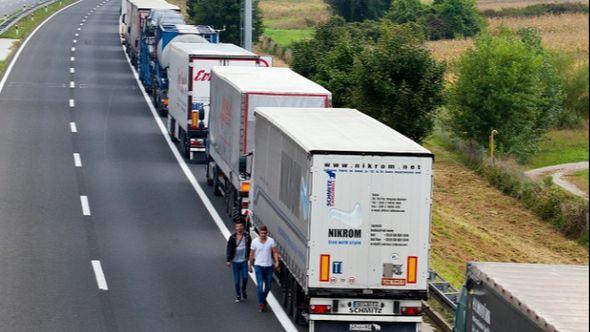 Nedostaje vozača - Avaz