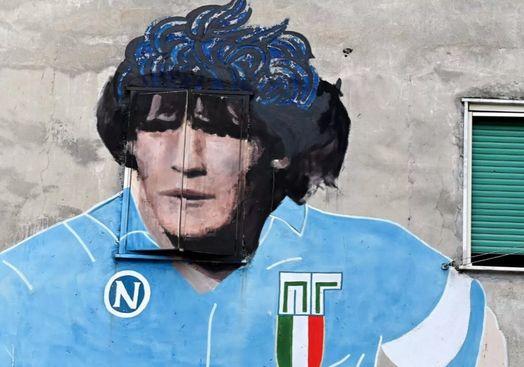 Maradonin mural preko cijele zgrade - Avaz