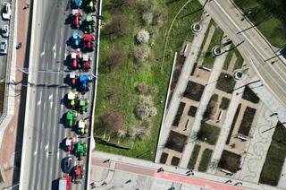 Veliki protest u Poljskoj: Oko 70.000 poljoprivrednika blokiralo puteve koji vode do Varšave
