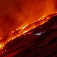 Nastavlja se erupcija vulkana Etna nakon kratkog zatišja