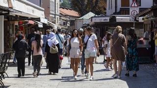 U BiH sunčano uz malu oblačnost, visoke temperature i dalje širom zemlje