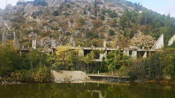 Hotel „Bregava“: Poput oronule starice - Avaz