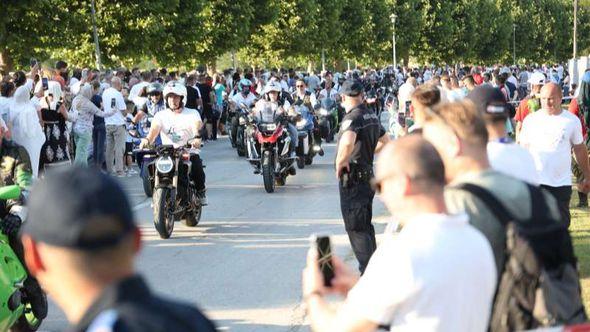 Moto maraton - Avaz