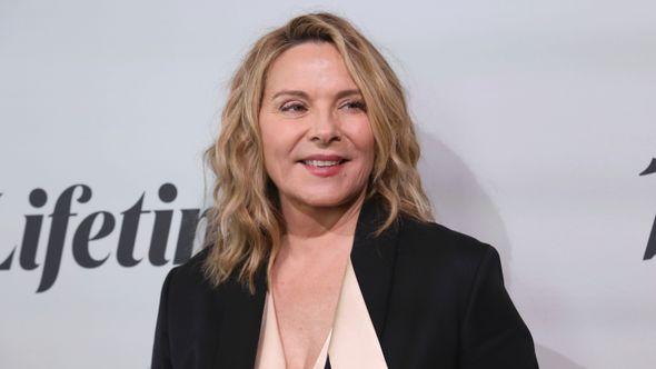 Kim Cattrall - Avaz