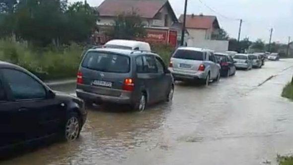 Jako nevrijeme pogodilo Kalesiju - Avaz