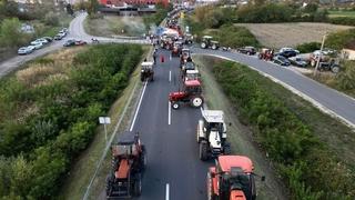 Na licu mjesta: Pada noć u Orašju, poljoprivrednici istrajni