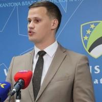 Halilagić čestitao Dan policije TK: Ne smijemo zaboraviti žrtve i zasluge policijskih službenika