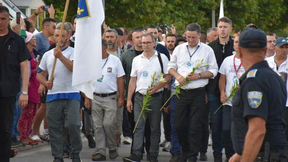 Učesnici Marša mira - Avaz