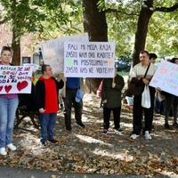 Protesti roditelja iz Zavoda Mjedenica: Traže trajno rješenje radionica za odrasle