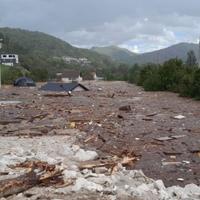 Džamija u Donjoj Jablanici u potpunosti poplavljena, vidi se samo munara