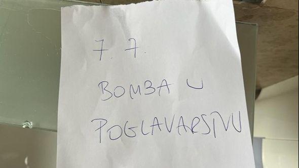 Poruka u toaletu - Avaz