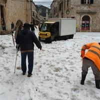 Nevjerovatni prizori iz Dubrovnika: Stradun prekriven ledom