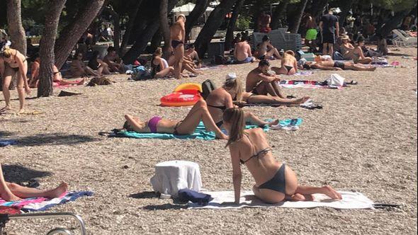 Plaže pune, smještaji zjape prazni - Avaz