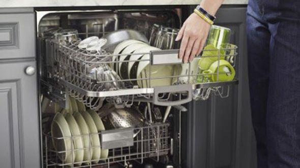 mašina za suđe - Avaz