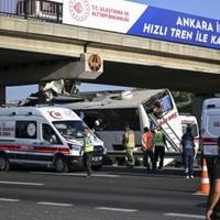 Stravična nesreća u Turskoj: Najmanje devet mrtvih nakon udara autobusa u stub mosta  