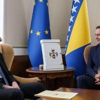 Bećirović razgovarao s ambasadorom Namurom
