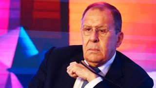 Lavrov rekao da je Rusija pokušala zaustaviti rat u Ukrajini, pa se prisutni nasmijali