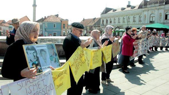 Sa današnjeg okupljanja u Tuzli  - Avaz