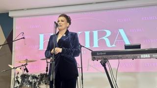 Elvira Rahić na gala promociji predstavila novu pjesmu "Ne odustajem" i najavila solistički koncert u Sarajevu