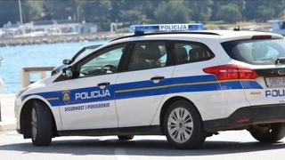 Policija na ulicama Istre: Oteo žensku osobu pa pobjegao