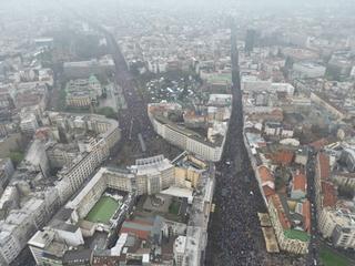 Pogledajte kako protesti u Beogradu izgledaju iz zraka