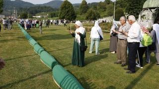 Posmrtni ostaci 14 žrtava genocida u Srebrenici spremni za ukop na kolektivnoj dženazi