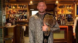 Video / Mekgregor se "pripremao" za meč u irskom pubu: Dijelio je pivo svojim fanovima