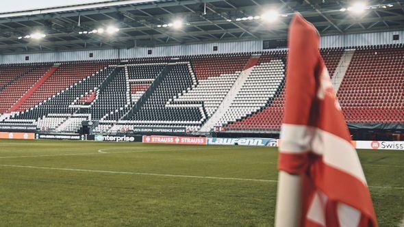 AFAS stadion spreman za utakmicu - Avaz