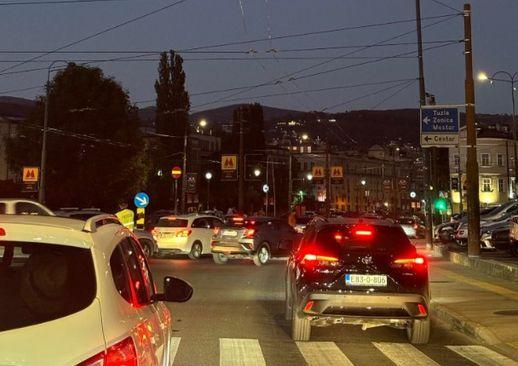 Velike gužve na sarajevskim raskrsnicama - Avaz