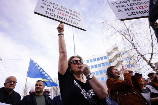 Protesti ispred zgrade OHR-a - Avaz