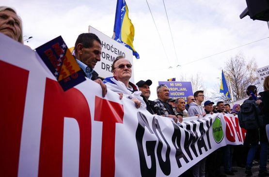 Protesti ispred zgrade OHR-a - Avaz